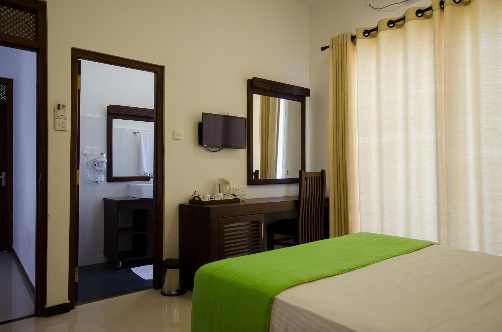 Okwin Resort Kandy Værelse billede